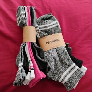 NWT STEVE MADDEN QUARTER SOCKS 6 PAIRS SIZE 5-10